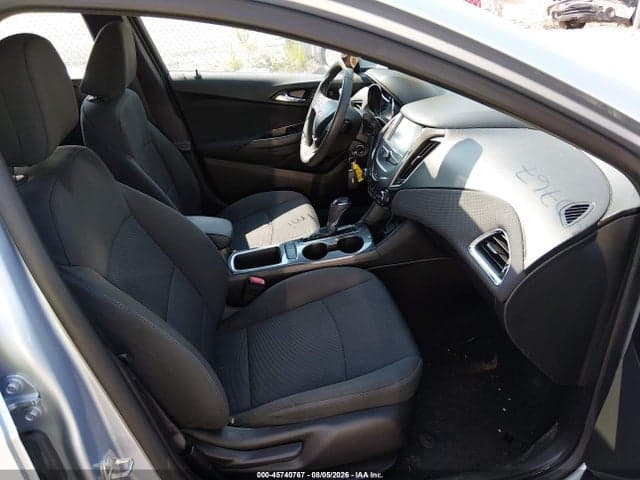 2017 CHEVROLET CRUZE LT AUTO 5
