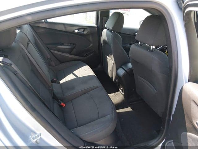 2017 CHEVROLET CRUZE LT AUTO 8