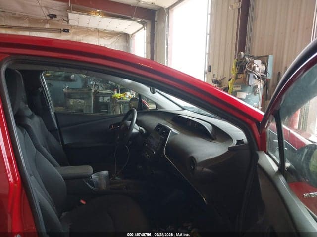 2020 TOYOTA PRIUS LE 5