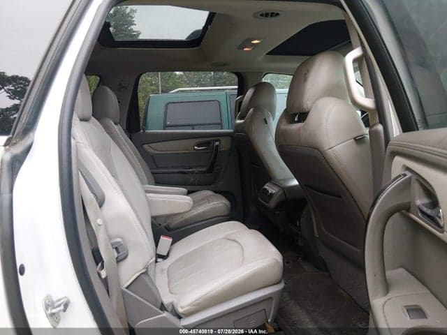 2017 CHEVROLET TRAVERSE PREMIER 8