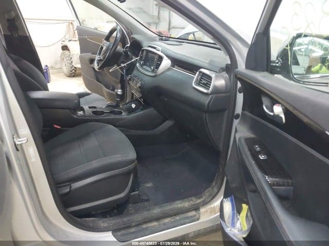2019 KIA SORENTO 2.4L LX 5
