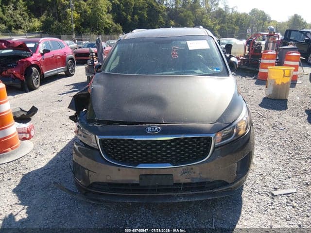 2017 KIA SEDONA LX 12
