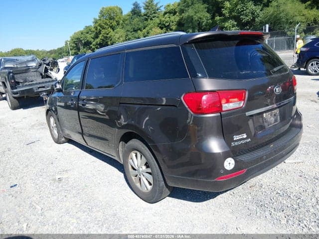 2017 KIA SEDONA LX 3