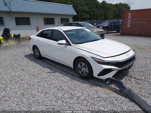 2026 HYUNDAI ELANTRA SE 1