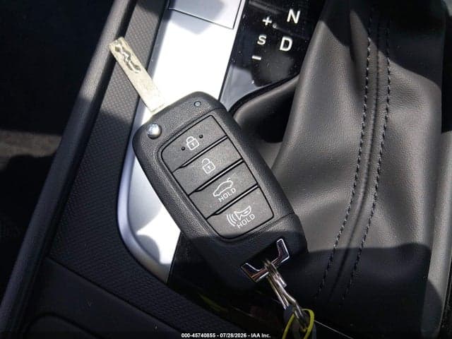 2026 HYUNDAI ELANTRA SE 11
