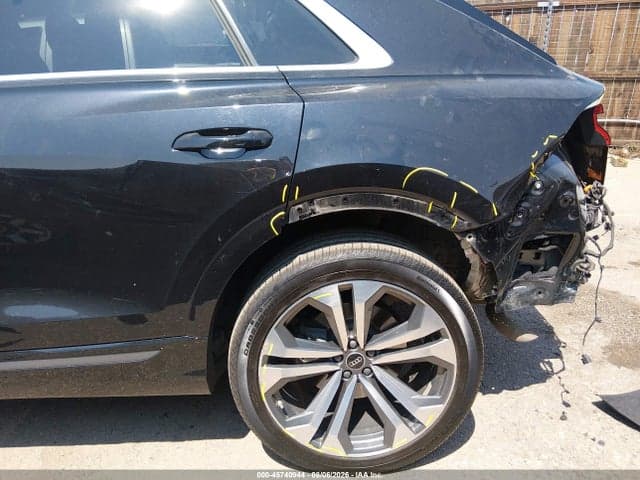 2021 AUDI Q8 PRESTIGE 55 TFSI QUATTRO TIPTRONIC 18