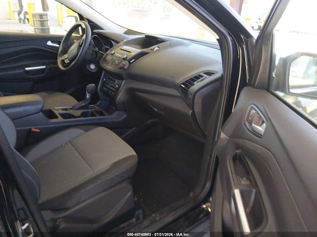 2017 FORD ESCAPE SE 5