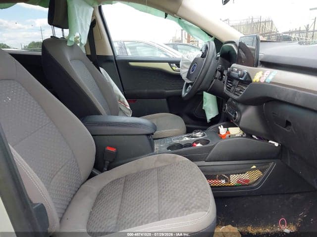 2020 FORD ESCAPE SE 5