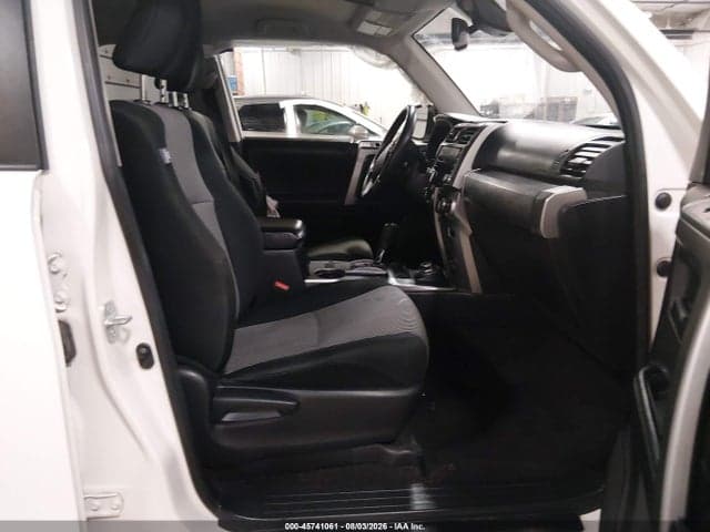 2021 TOYOTA 4RUNNER SR5 5