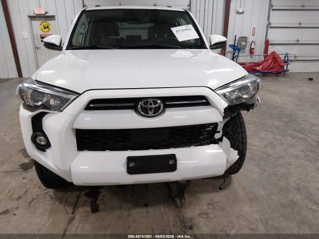 2021 TOYOTA 4RUNNER SR5 6