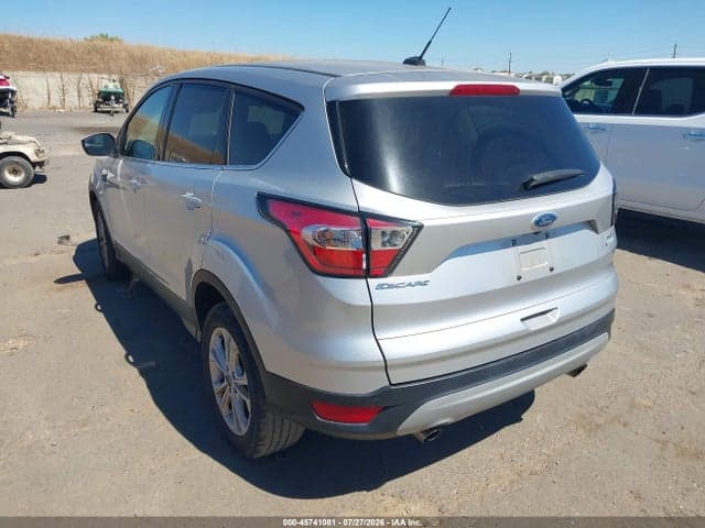 2017 FORD ESCAPE SE 3