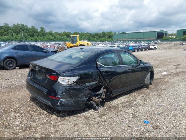 2021 NISSAN SENTRA SR XTRONIC CVT 4