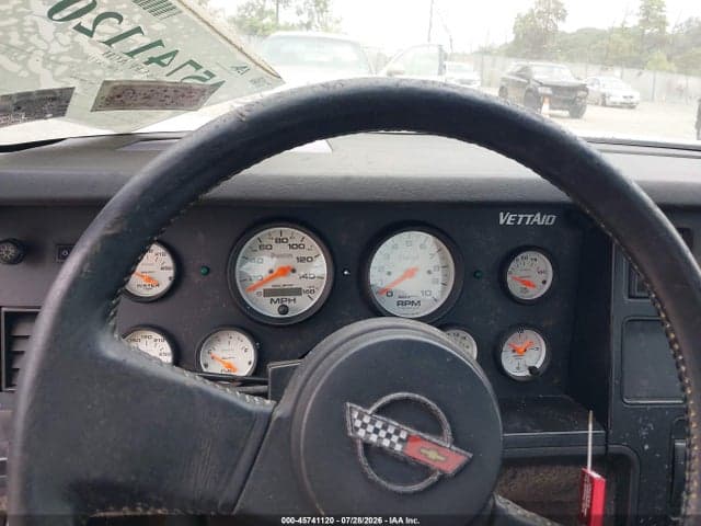1984 CHEVROLET CORVETTE 7