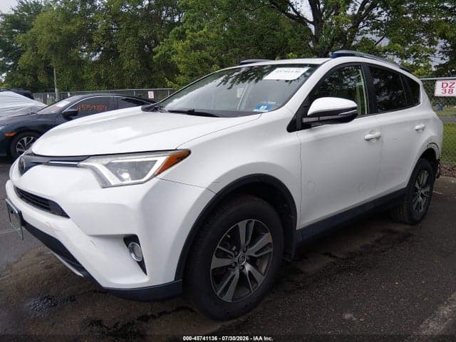 2018 TOYOTA RAV4 XLE 2