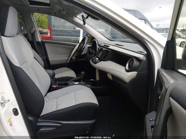 2018 TOYOTA RAV4 XLE 5