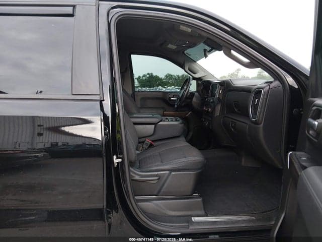 2019 CHEVROLET SILVERADO 1500 LT 5