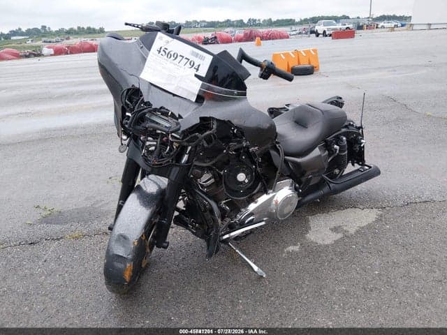 2017 HARLEY-DAVIDSON FLHXS STREET GLIDE SPECIAL - 1