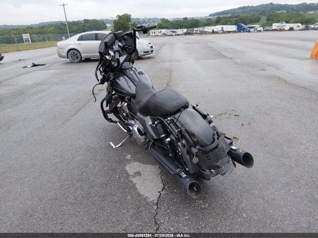 2017 HARLEY-DAVIDSON FLHXS STREET GLIDE SPECIAL 3