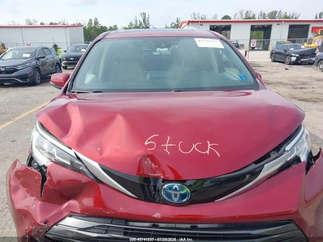 2022 TOYOTA SIENNA LIMITED 10