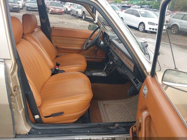1982 PEUGEOT 504 5