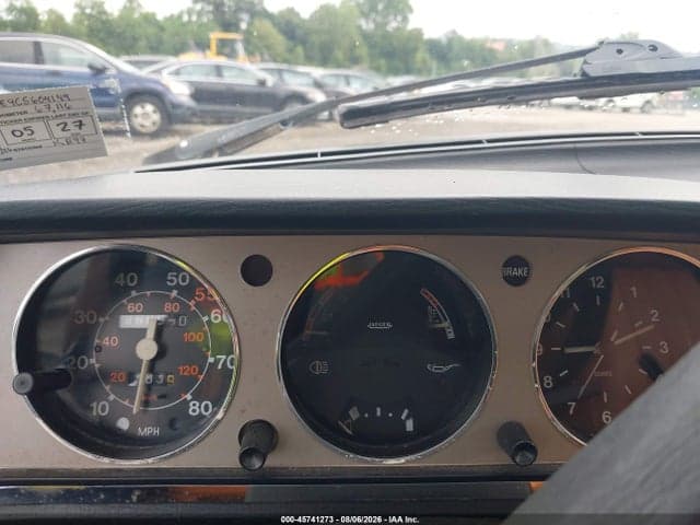 1982 PEUGEOT 504 7