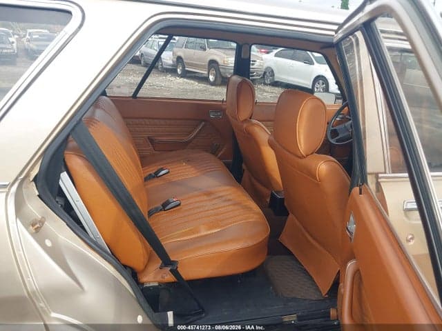 1982 PEUGEOT 504 8
