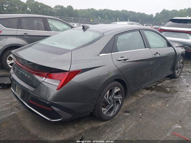 2024 HYUNDAI ELANTRA SEL 4