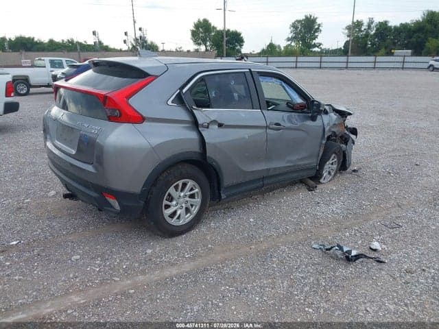 2019 MITSUBISHI ECLIPSE CROSS ES 4