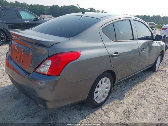 2019 NISSAN VERSA 1.6 S+ 4