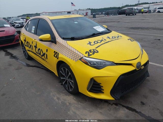 2019 TOYOTA COROLLA SE 1