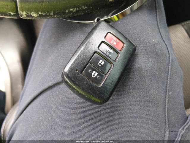 2019 TOYOTA COROLLA SE 11