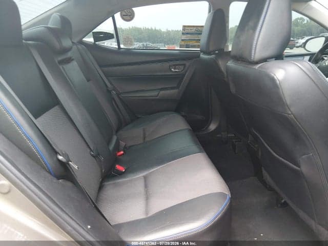 2019 TOYOTA COROLLA SE 8