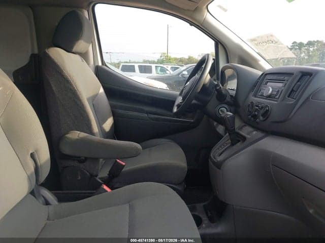 2017 NISSAN NV200 SV 5