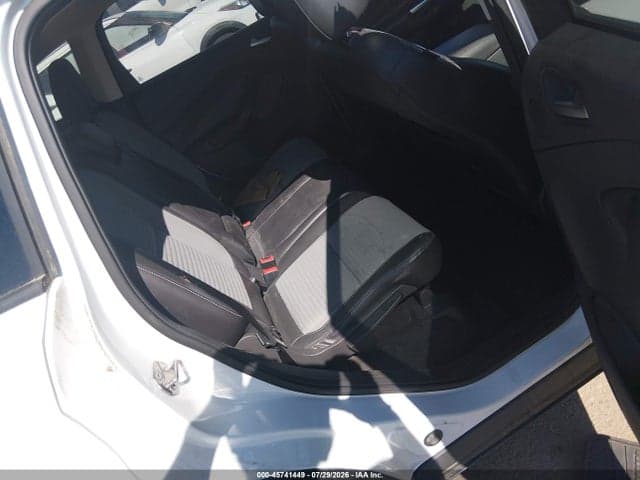 2017 FORD ESCAPE SE 8