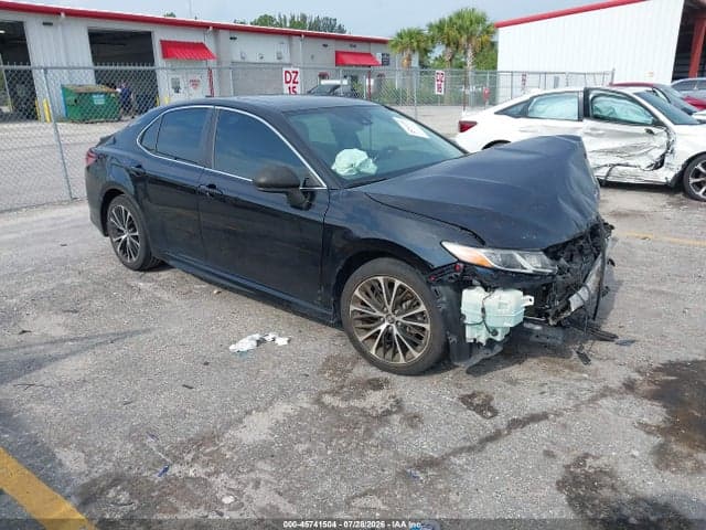 2019 TOYOTA CAMRY SE - 1
