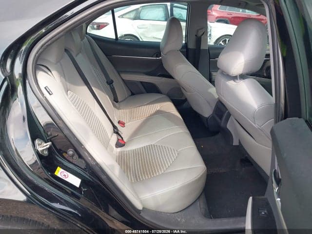 2019 TOYOTA CAMRY SE 8
