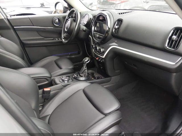 2017 MINI COUNTRYMAN COOPER S 5
