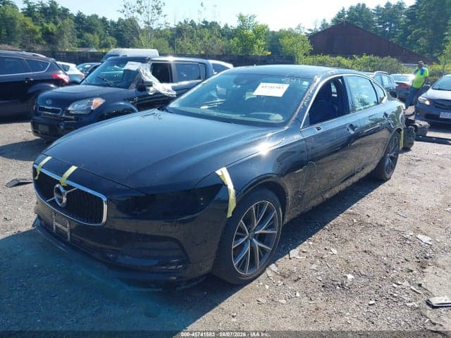 2018 VOLVO S90 T6 MOMENTUM 2