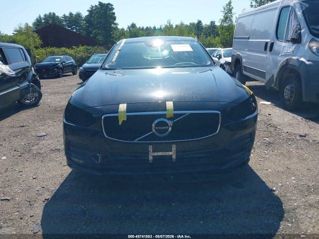 2018 VOLVO S90 T6 MOMENTUM 13