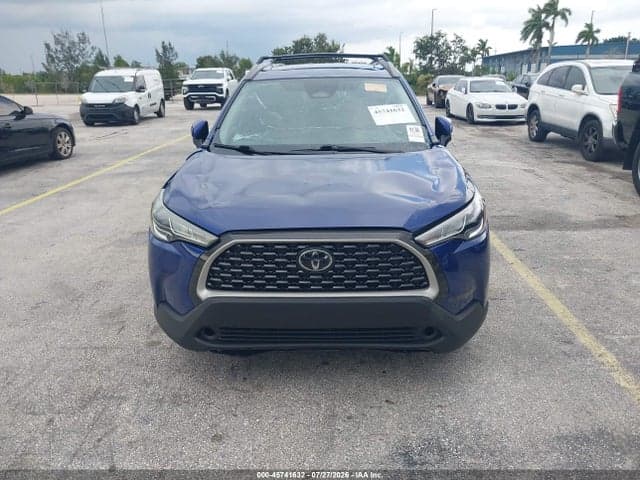 2023 TOYOTA COROLLA CROSS LE 6