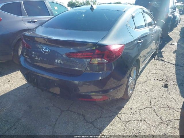 2020 HYUNDAI ELANTRA SEL 4
