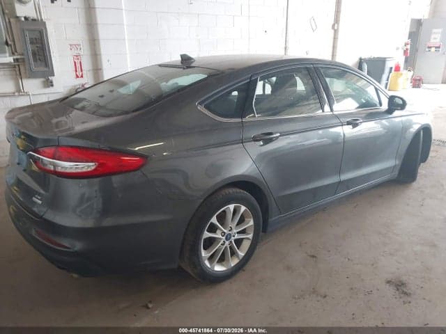 2019 FORD FUSION SE 4