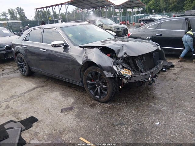 2019 CHRYSLER 300 LIMITED 1