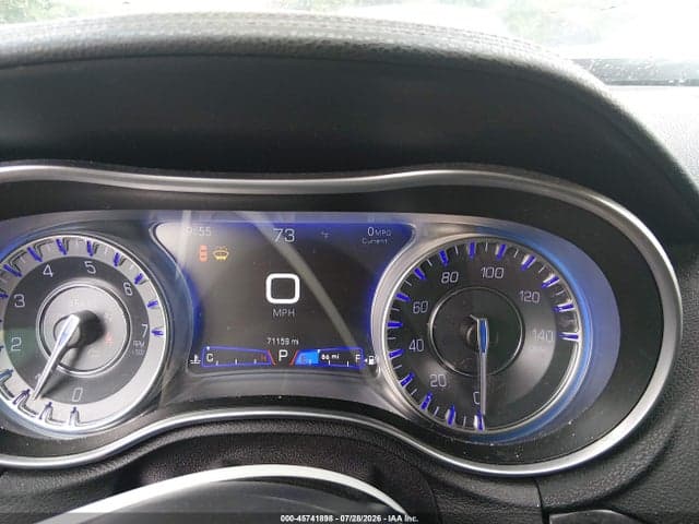 2019 CHRYSLER 300 LIMITED 7