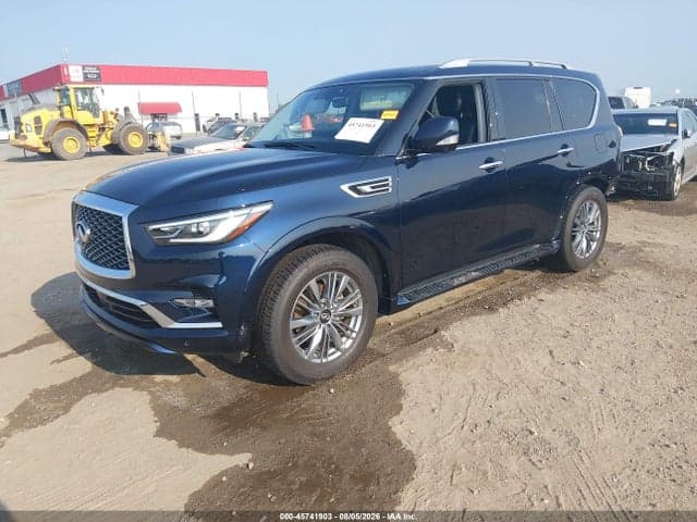 2022 INFINITI QX80 LUXE AWD 2