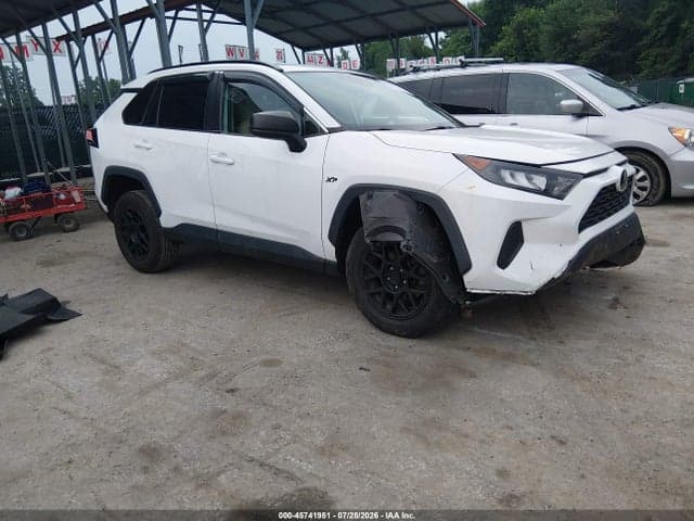 2021 TOYOTA RAV4 LE 1