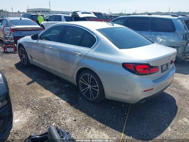 2021 BMW 530E 3