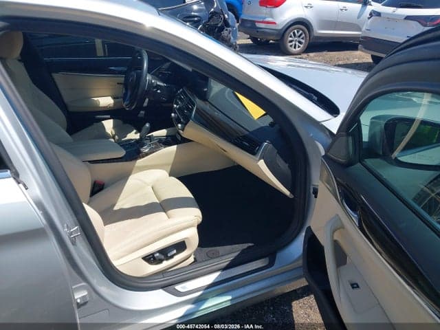 2021 BMW 530E 5