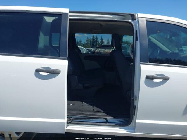 2019 DODGE GRAND CARAVAN SE 8