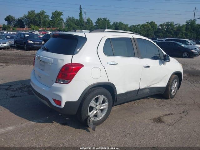 2017 CHEVROLET TRAX LT 4